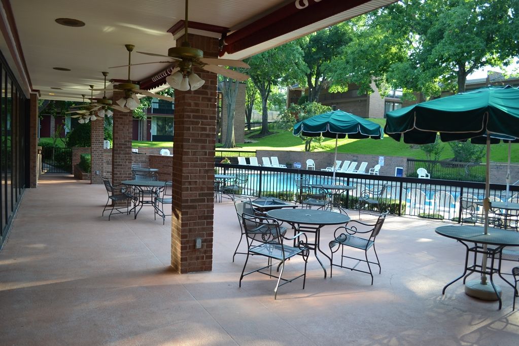 Magnuson Grand Hotel And Conference Center Tyler Konforlar fotoğraf